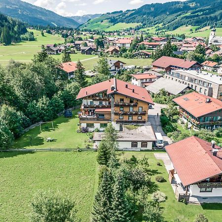 Haus Kristall Tannheim Buitenkant foto