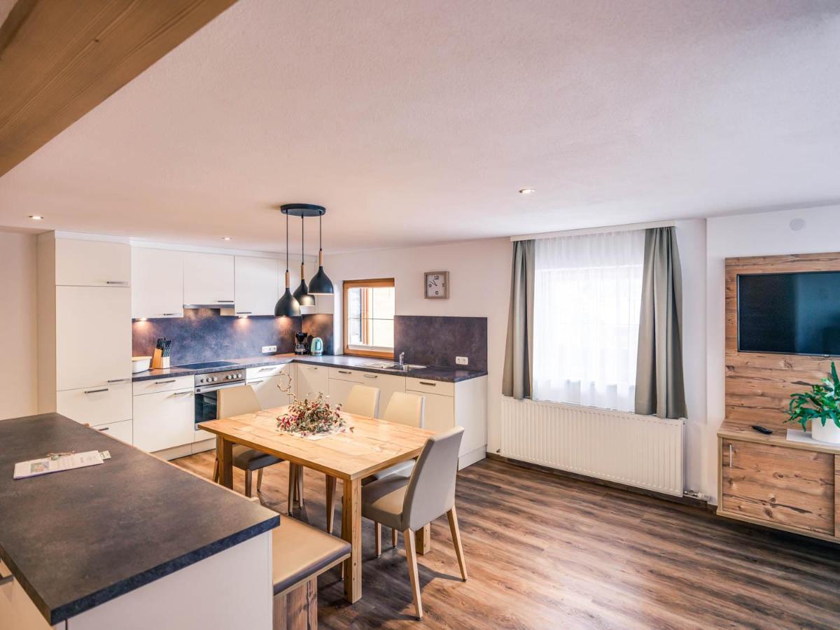 Haus Kristall Tannheim Buitenkant foto