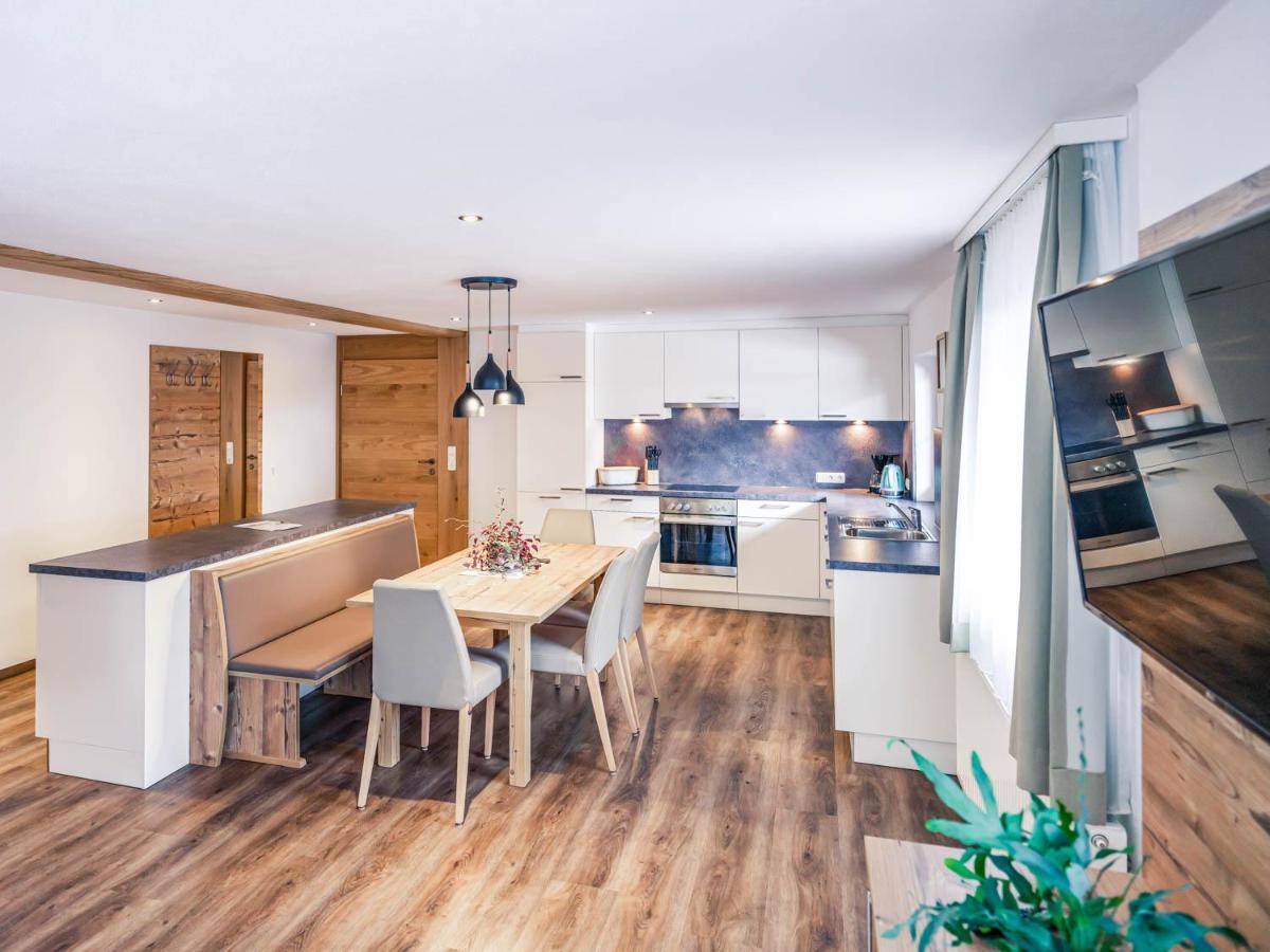 Haus Kristall Tannheim Buitenkant foto