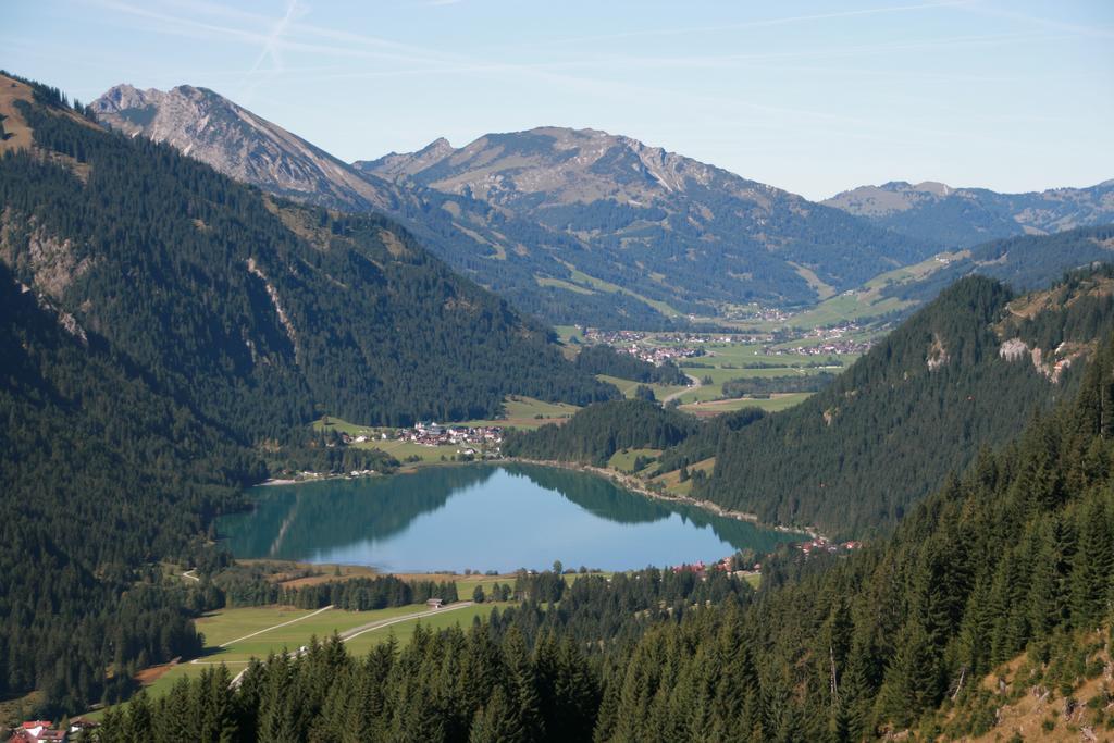 Haus Kristall Tannheim Buitenkant foto